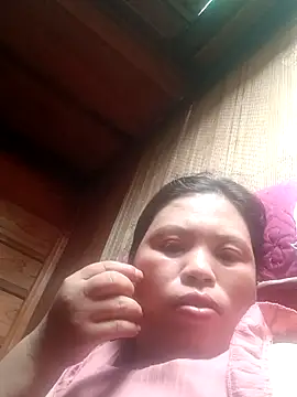 Snapshot of -Yeyi- chatting on 05-18-26, 04:40 -Yeyi- online show from 05-18-26, 04:40