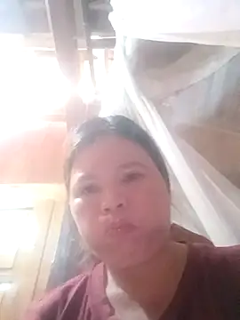 Snapshot of -Yeyi- chatting on 05-19-26, 01:56 -Yeyi- online show from 05-19-26, 01:56