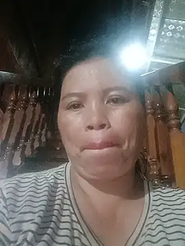 Snapshot of -Yeyi- chatting on 05-26-26, 12:12 -Yeyi- online show from 05-26-26, 12:12