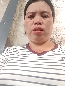 Snapshot of -Yeyi- chatting on 05-30-26, 09:39 -Yeyi- online show from 05-30-26, 09:39