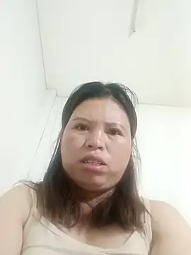 Snapshot of -Yeyi- chatting on 06-04-26, 10:16 -Yeyi- online show from 06-04-26, 10:16