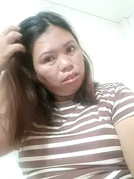Snapshot of -Yeyi- chatting on 06-05-26, 09:37 -Yeyi- online show from 06-05-26, 09:37