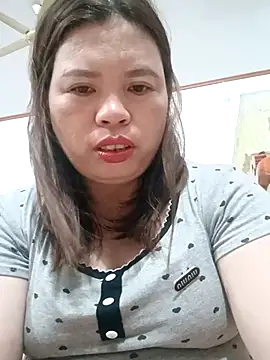 Snapshot of -Yeyi- chatting on 06-25-26, 07:18 -Yeyi- online show from 06-25-26, 07:18