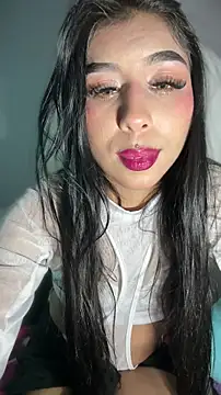Snapshot of ariella_lovee chatting on 05-21-26, 05:47 ariella lovee online show from 05-21-26, 05:47