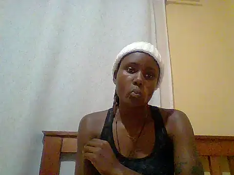 Snapshot of kiki8390 chatting on 07-12-26, 04:36 kiki8390 online show from 07-12-26, 04:36
