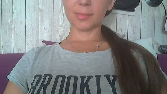 Snapshot of Bella--White chatting on 07-03-26, 06:20 Bella--White online show from 07-03-26, 06:20