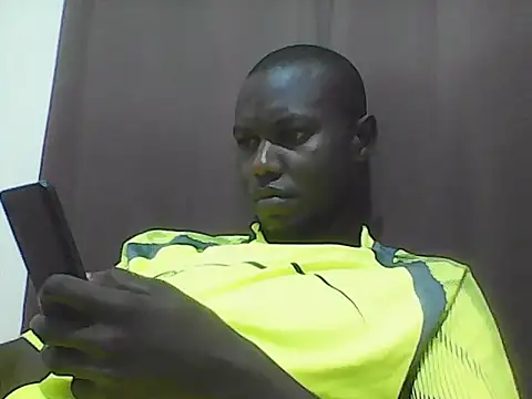 Snapshot of BBC_SEXY chatting on 05-18-26, 03:07 BBC SEXY online show from 05-18-26, 03:07