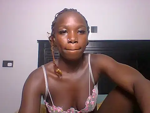 Snapshot of camclit chatting on 06-08-26, 12:16 camclit online show from 06-08-26, 12:16