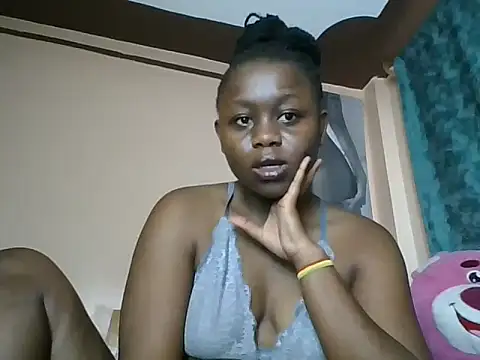 Snapshot of charm-girly chatting on 05-19-26, 06:42 charm-girly online show from 05-19-26, 06:42