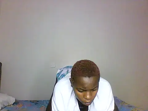 Snapshot of Ebony_sweet_slut chatting on 06-03-26, 12:57 Ebony sweet slut online show from 06-03-26, 12:57