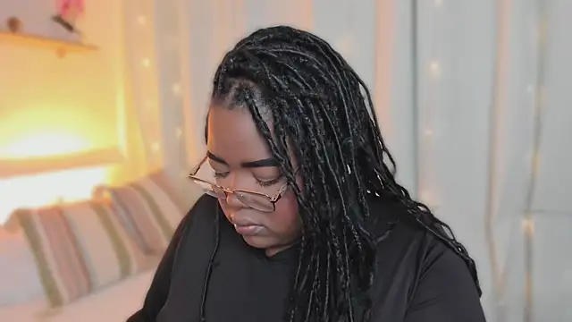 Snapshot of Ayanaa_Ebony_ chatting on 06-24-26, 11:20 Ayanaa Ebony online show from 06-24-26, 11:20