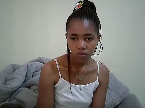 Snapshot of MidnightNala chatting on 06-19-26, 05:01 MidnightNala online show from 06-19-26, 05:01