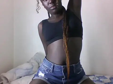 Snapshot of LatishLava chatting on 06-02-26, 09:39 LatishLava online show from 06-02-26, 09:39