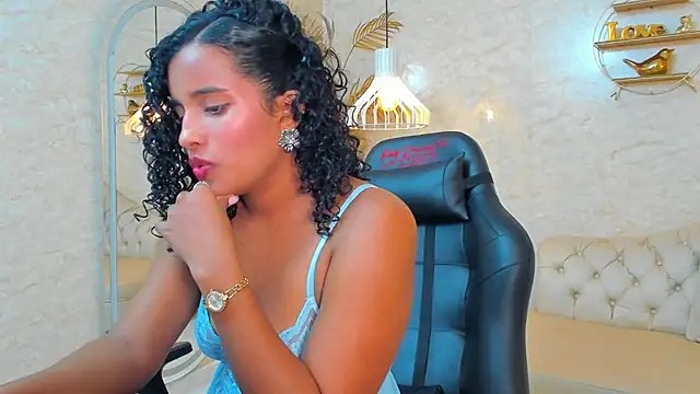 Snapshot of Horny_Curls chatting on 07-03-26, 03:57 Horny Curls online show from 07-03-26, 03:57