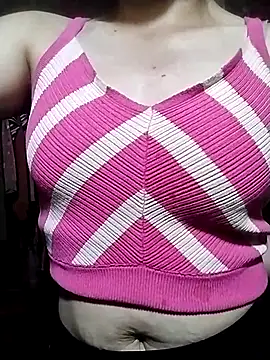 Snapshot of Jolie_69xx chatting on 05-25-26, 12:55 Jolie 69xx online show from 05-25-26, 12:55