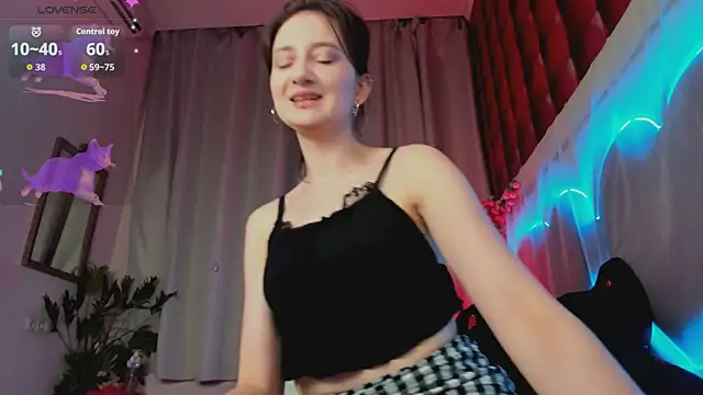 SummerLilaa online show from 06-08-26, 01:33