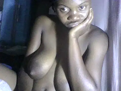 Snapshot of prettybelly chatting on 06-20-26, 07:38 prettybelly online show from 06-20-26, 07:38
