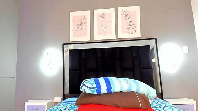 zoe curvyy online show from 07-02-26, 12:11