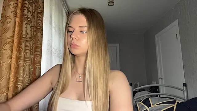 HoneysPiee online show from 06-03-26, 02:33