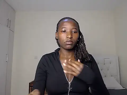 Snapshot of Ebonyqueen111 chatting on 06-16-26, 11:24 Ebonyqueen111 online show from 06-16-26, 11:24