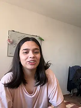 delilahraebaby online show from 06-11-26, 05:33
