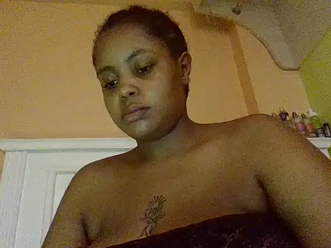 Snapshot of sexychubby22 chatting on 05-27-26, 02:36 sexychubby22 online show from 05-27-26, 02:36