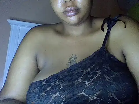 Snapshot of sexychubby22 chatting on 06-10-26, 08:08 sexychubby22 online show from 06-10-26, 08:08