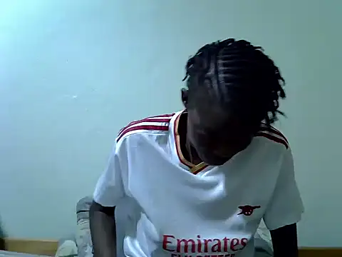 Pretty min online show from 06-06-26, 07:07