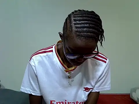 Pretty min online show from 06-29-26, 07:58