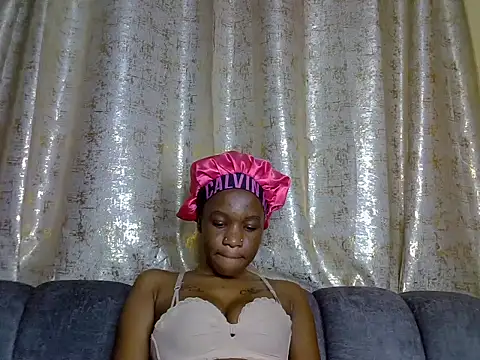 Snapshot of Sexy_dotta chatting on 07-05-26, 11:28 Sexy dotta online show from 07-05-26, 11:28