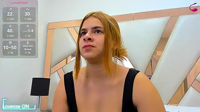 Snapshot of AliceCruzz chatting on 05-22-26, 12:22 AliceCruzz online show from 05-22-26, 12:22