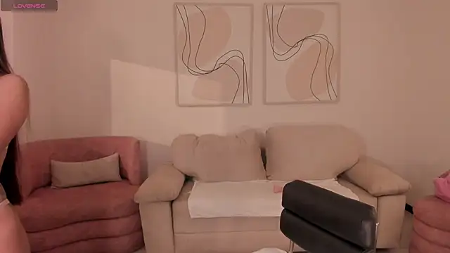 LillySanders online show from 06-15-26, 07:16