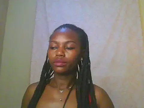 lunahit online show from 06-28-26, 03:56