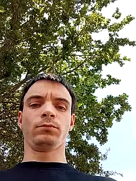 Snapshot of thomsnapchaud chatting on 07-16-26, 01:28 thomsnapchaud online show from 07-16-26, 01:28