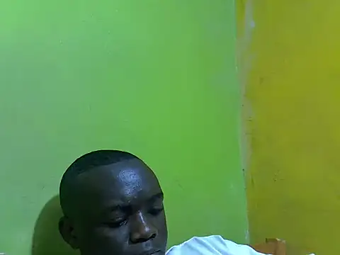 EbonyTjay online show from 05-16-26, 05:37