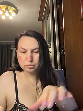 EvaBeautyXxX online show from 06-14-26, 10:45