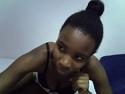 Snapshot of lee_shaz chatting on 06-23-26, 04:05 lee shaz online show from 06-23-26, 04:05