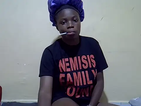 Snapshot of Talishabae chatting on 06-13-26, 06:50 Talishabae online show from 06-13-26, 06:50
