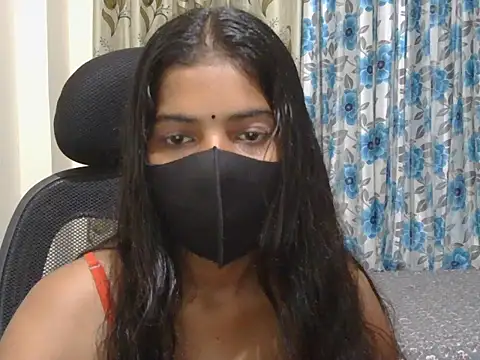 Snapshot of hoty-pihu chatting on 05-19-26, 04:19 hoty-pihu online show from 05-19-26, 04:19