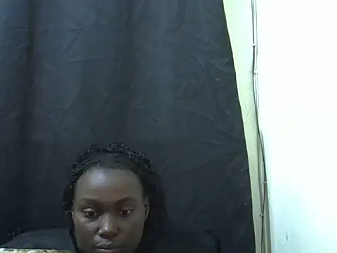 Cutteypeach online show from 06-19-26, 09:24