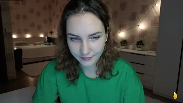 Megan swiftss online show from 06-04-26, 06:47