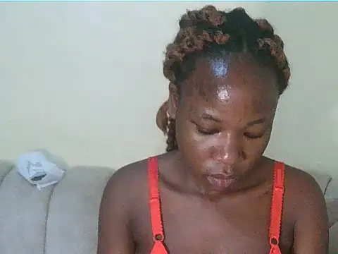 Snapshot of spicy-laidy01 chatting on 06-03-26, 03:06 spicy-laidy01 online show from 06-03-26, 03:06