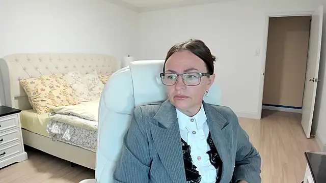 Vika73 online show from 09-20-25, 11:22