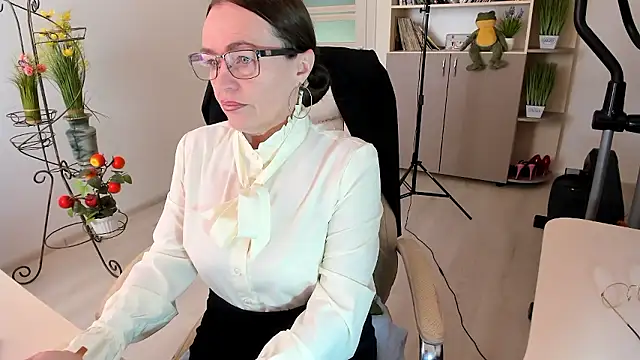 Vika73 online show from 01-18-26, 07:12