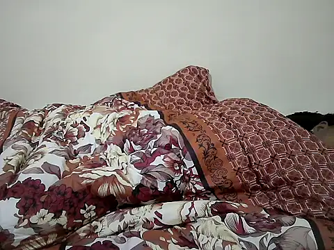 Snapshot of sexy_nanah chatting on 06-18-26, 04:02 sexy nanah online show from 06-18-26, 04:02