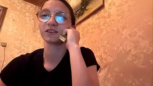 Snapshot of SparkleJebb chatting on 05-16-26, 05:12 SparkleJebb online show from 05-16-26, 05:12