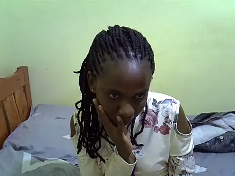 Snapshot of Pearl_petite chatting on 05-16-26, 04:28 Pearl petite online show from 05-16-26, 04:28