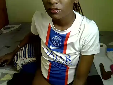 Snapshot of Pearl_petite chatting on 07-03-26, 07:31 Pearl petite online show from 07-03-26, 07:31