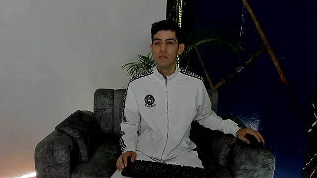 Snapshot of sexy_hairy1 chatting on 06-26-26, 11:25 sexy hairy1 online show from 06-26-26, 11:25