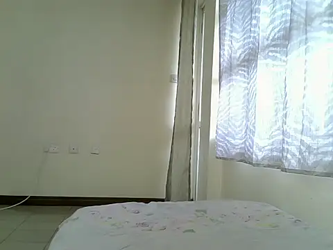 Snapshot of Sweetbrowna chatting on 06-11-26, 06:33 Sweetbrowna online show from 06-11-26, 06:33